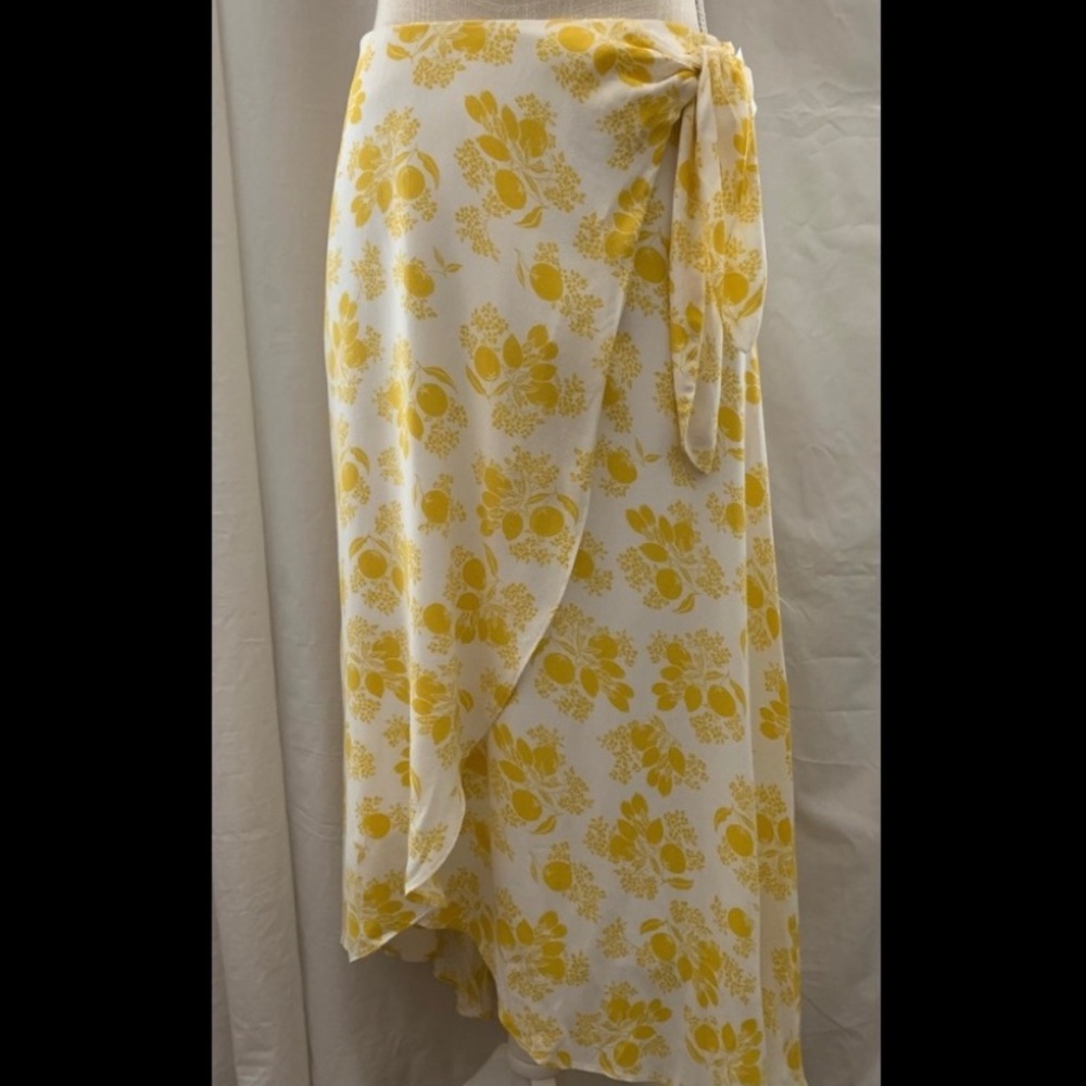New! Ann Taylor Skirt Yellow and White 12
